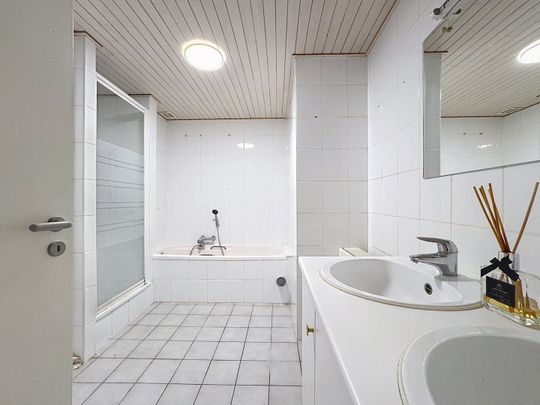 Te huur - Appartement - Photo 1