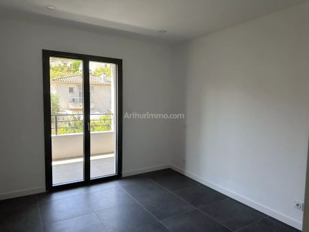 Location Appartement 2 pièces 46 m2 à Ajaccio - Photo 4