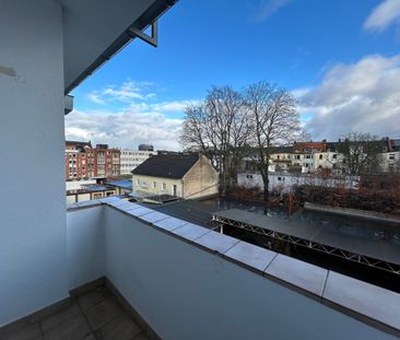 Modernisierte 3-Zimmerwohnung mit Balkon in Innenstadtnähe - Photo 1