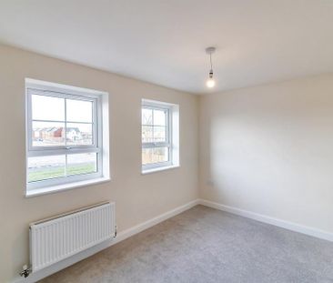 3 bedroom semi-detached house to rent - Photo 4
