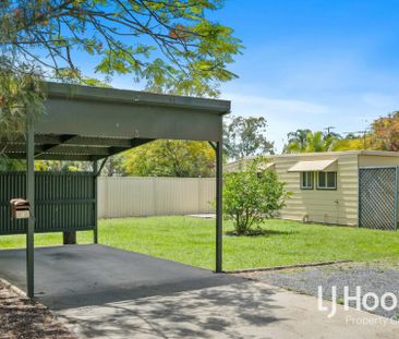 Conveniently Located Villa - Photo 6