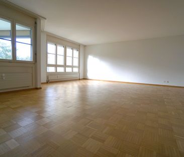 Schöne 3.5 Zimmerwohnung mit grossem Balkon - Photo 6