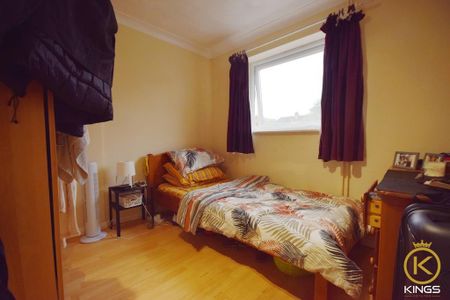 5 bedroom terraced house to rent - Photo 3