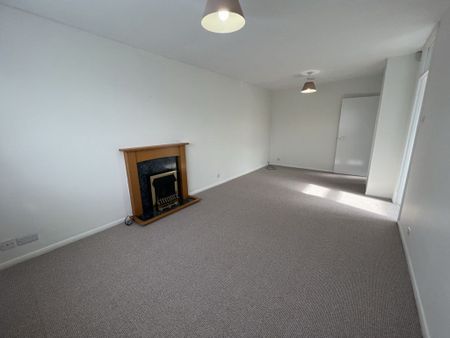 2 Bedroom Bungalow - Photo 5