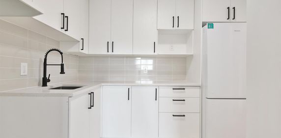 2 Bedroom - 1620 Avenue Victoria, Greenfield Park - Photo 2