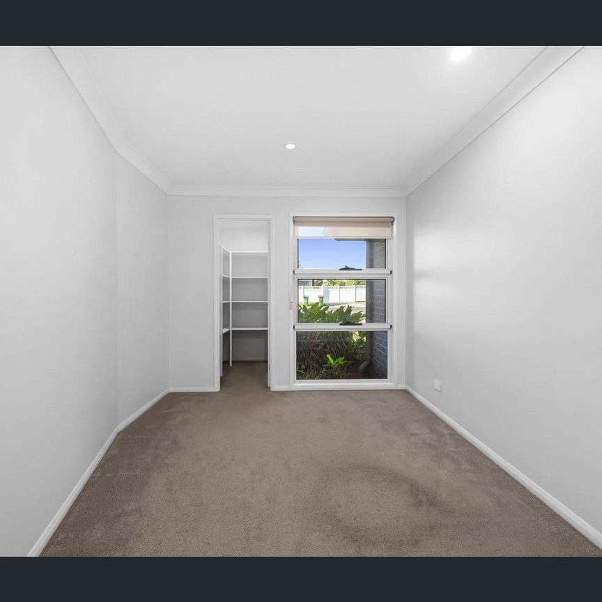 Luxury Family Living with Space, Comfort & Style! - Photo 1