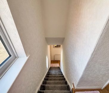 3 Bed Semi-Detached House, Rodbourne Road, B17 - Photo 4