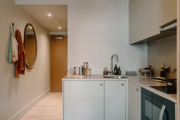 Woodfield Road, Westbourne Park, London, W9 - Photo 1