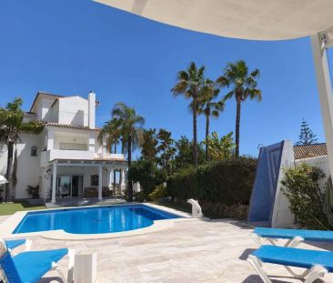 Alquiler de casa o chalet independiente en Calle Monte Biarritz - Photo 3