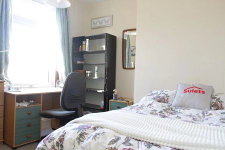 Lytton Road (3 bed) - Photo 3