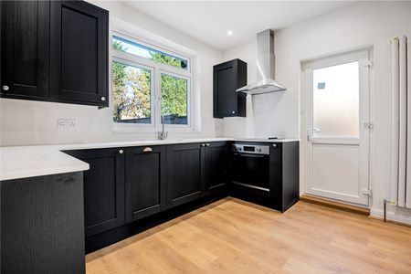 Meadway, Barnet - Photo 5