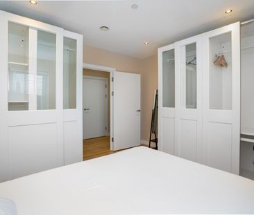 1 Bed Flat, Lotus House, E14 - Photo 6