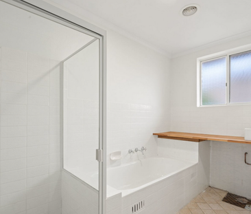 Neat & Modern Home In The Heart Of Hawker - Photo 3