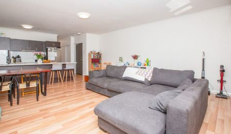 LOVELY LAWSON - 2x2 Apartment - Photo 3