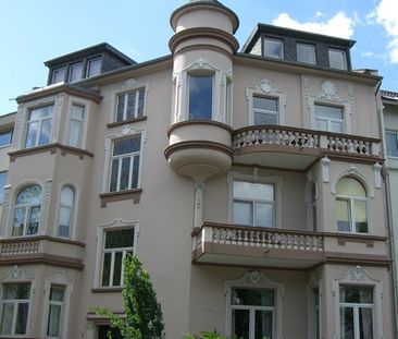 Gemütliche 2-Zimmer-Gründerzeitwohnung mit Wohnküche im Bonner Musi... - Photo 6