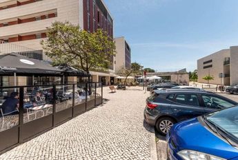 2 Bedroom Apartment with a view, Alto de Algés, Oeiras
