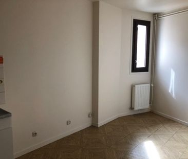 Location Appartement 3 pièces 77 m² La Châtre - Photo 5