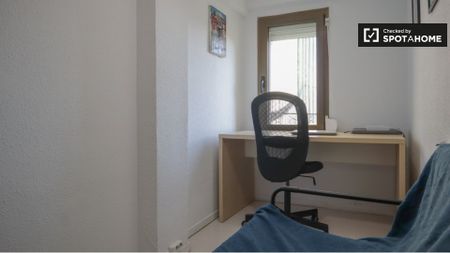 madrid, Community of Madrid 28019 - Photo 5