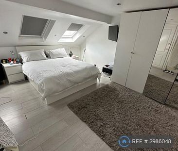 4 bedroom terraced house to rent - Photo 3