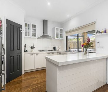 Comfortable Family Living in a Convenient Point Cook Location - Photo 3
