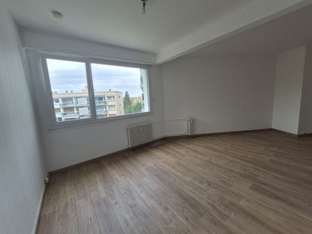 Location Appartement 75m² VALENCIENNES 59300 - Photo 2