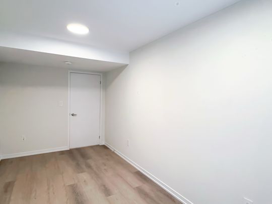 For Lease - 194 MATAWIN Lane, Richmond Hill, Ontario - Photo 1