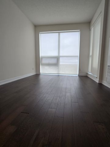 For Lease - 4011 Brickstone Mews Unit# 3201, Mississauga, Ontario - Photo 3