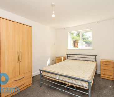 3 bed Ground Floor Flat for Rent - Photo 4