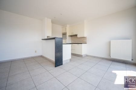KRUISHOUTEM - Ultra ruim (3 SLPK) en energiezuinig app. met zuidgericht terras - Photo 4