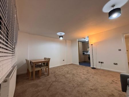 2 Bed Flat, Wickfield Apartments, E15 - Photo 3