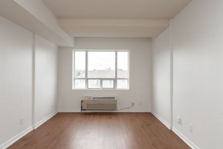 333 Sidney Belsey Cres. - Photo 3