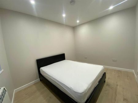 Lower Main Street, 15 F, Letterkenny, County Donegal - Photo 3