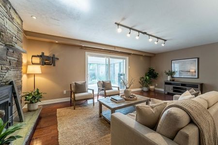 For Lease - 35 Brumwell Street, Toronto, Ontario - Photo 5