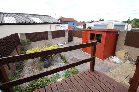 Bishopsworth Road, - Photo 3