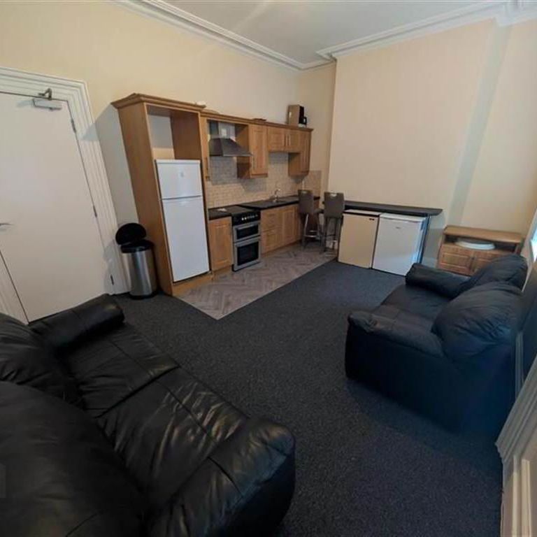 Flat 2, 32 Lawrence Street, Belfast, BT7 1LF - Photo 1