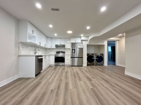 For Lease - 37 Prunella Crescent Unit# Bsmt, East Gwillimbury, Ontario - Photo 3