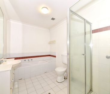 Spacious two br apartment next to Macquarie Uni! - Photo 4