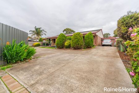 2/4 Jeanette Crescent, Aberfoyle Park, SA 5159 - Photo 4