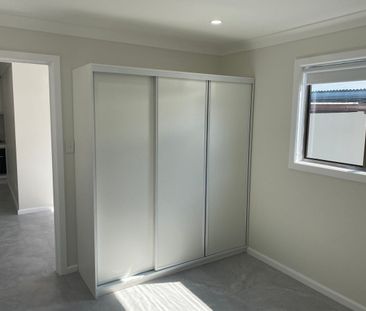 Modern 2 x Bedroom Granny Flat / Villa - Photo 4