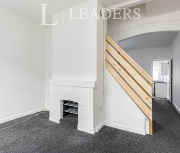 2 bedroom house to rent Methuen Road, Southsea, PO4 - Photo 1
