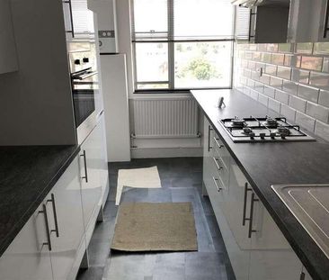 Station Road, Edgware, HA8 - Photo 2