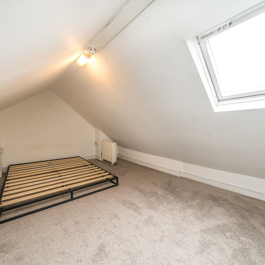 Poynders Road, Balham, SW4, London - Photo 1