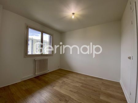 Location Appartement 5 pièces 103,23 m² - Photo 4