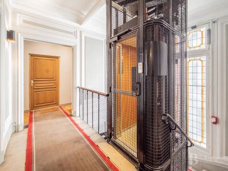 Rental Apartment Paris 1st Palais-Royal - Photo 3
