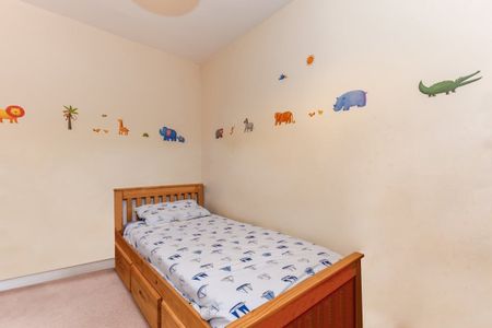 Bay Tree Close, Iffley - Photo 3