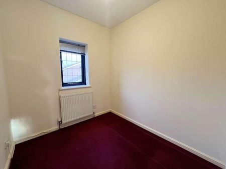 Lennox Green, Luton, LU2 - Photo 3