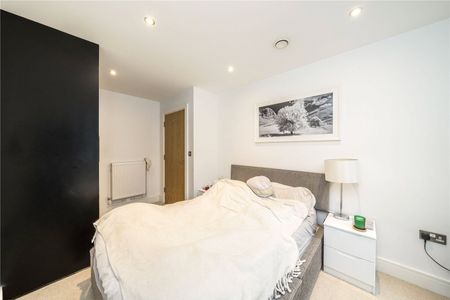 Canary View, Greenwich, SE10 - Photo 2