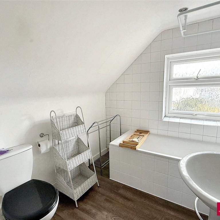 2 bedroom semi-detached house to rent - Photo 1