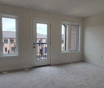 For Lease - 31 Cherryhill Lane, Barrie, Ontario - Photo 3