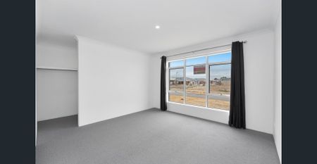 MODERN DESIGN MEETS COASTAL LIVING - Photo 4